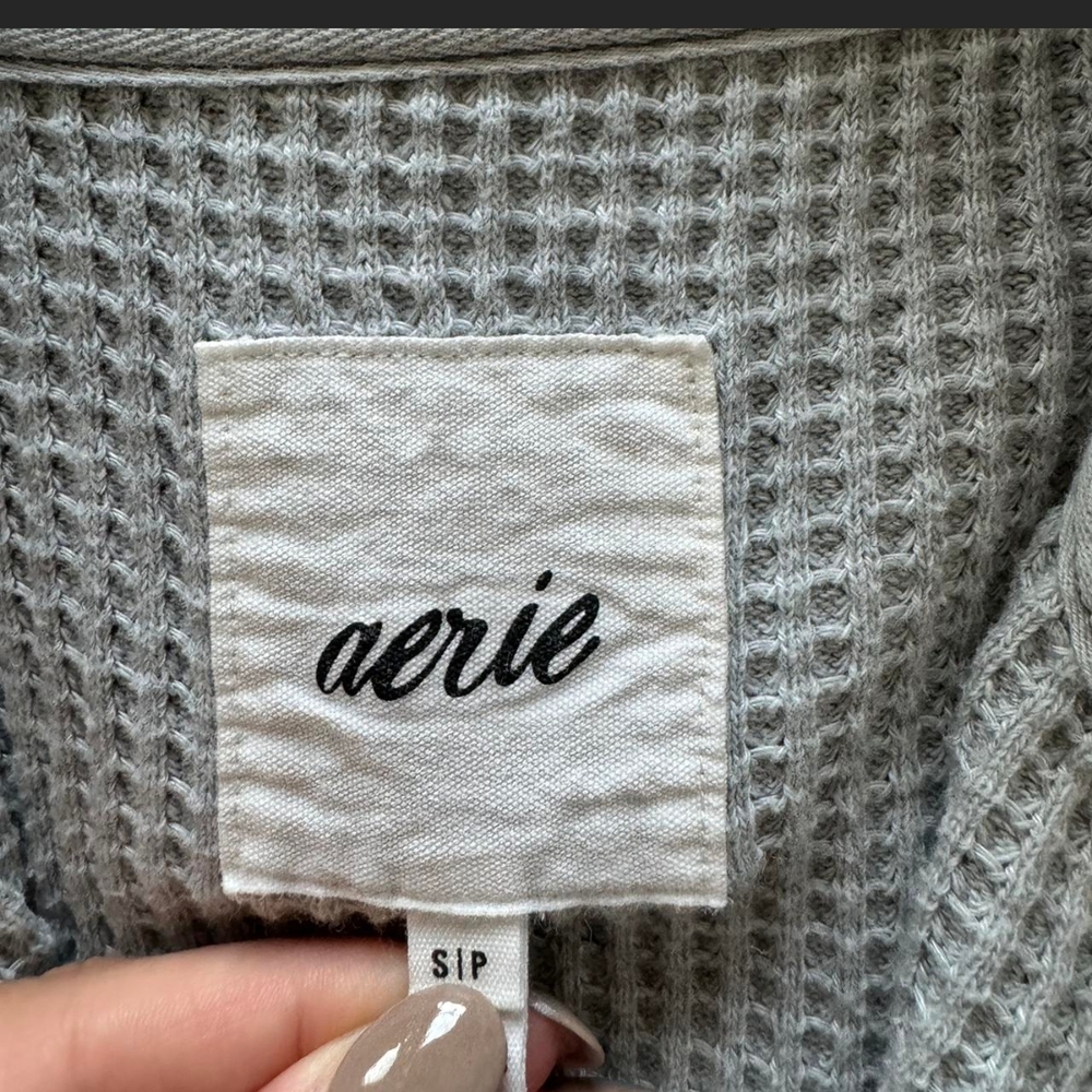 Gray Waffle Knit Zip-Up Sweater - Picture 2 of 2